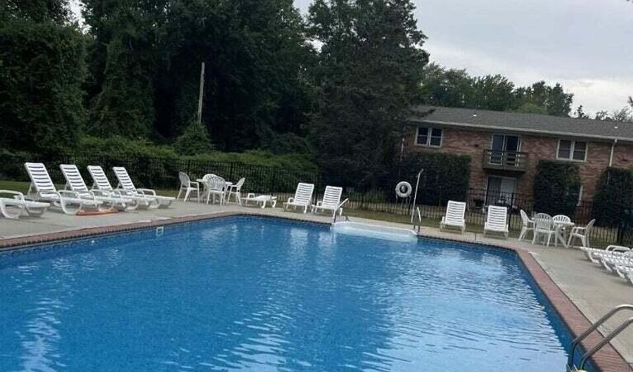 96 East Ave 26, Atlantic Highlands, NJ 07716 - 1 Beds, 1 Bath