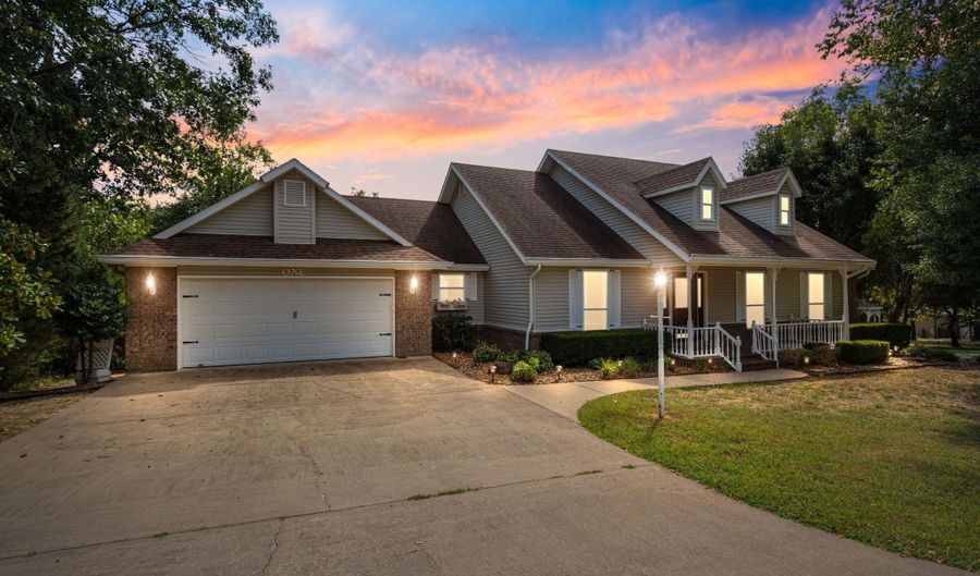 1 Berrydale Ln, Bella Vista, AR 72715 - 3 Beds, 3 Bath