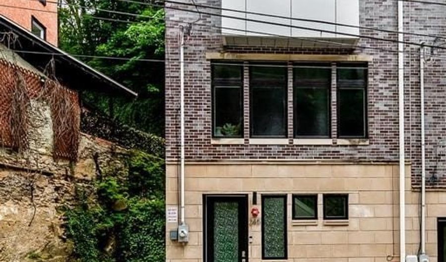 245 LYCEUM Ave, Philadelphia, PA 19128 - 3 Beds, 3 Bath