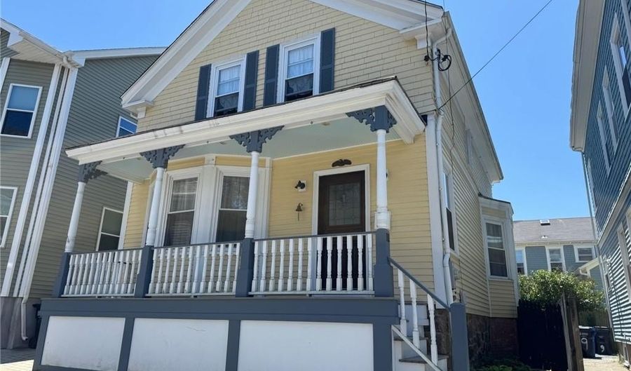 11 Ann St, Newport, RI 02840 - 4 Beds, 10 Bath