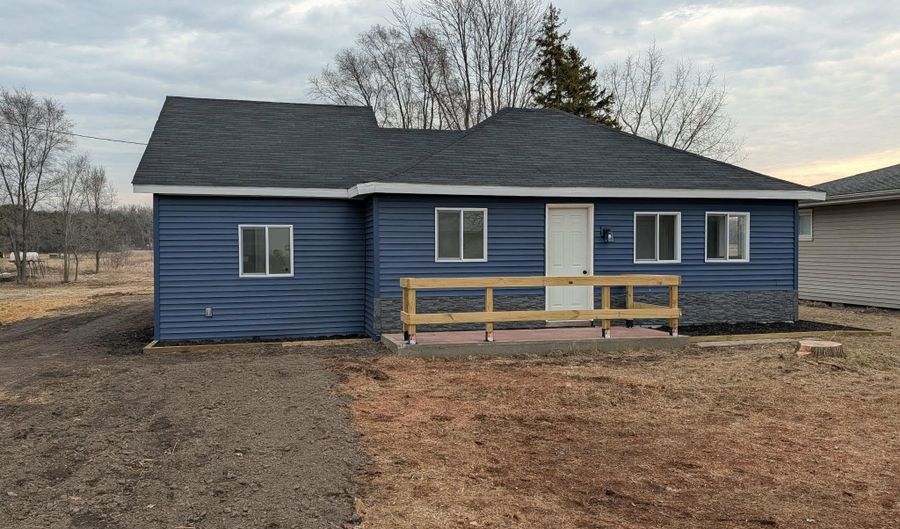 5526 N State Rd, Alma, MI 48801 - 2 Beds, 1 Bath