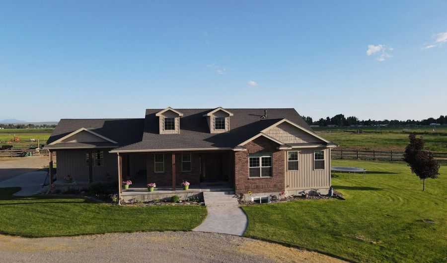 431 W 300 N, Blackfoot, ID 83221 - 5 Beds, 4 Bath