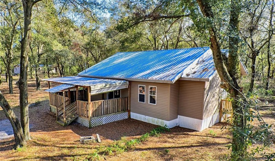 300 S US HIGHWAY 129, Bell, FL 32619 - 3 Beds, 2 Bath