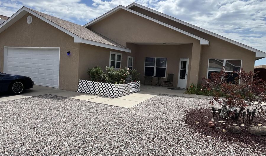 9838 ACADEMY St NW, Albuquerque, NM 87114 - 6 Beds, 4 Bath