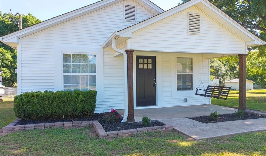 715 Maple Shade, Alma, AR 72921 - 3 Beds, 1 Bath