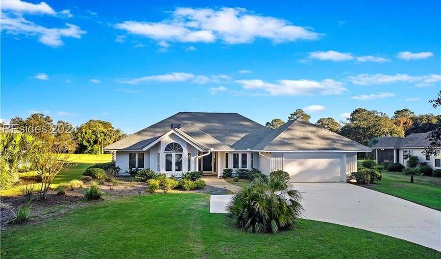 100 Saw Timber Dr, Hilton Head Island, SC 29926 - 3 Beds, 3 Bath