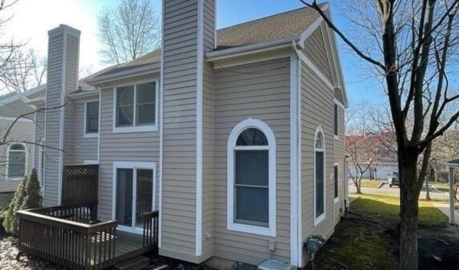 2445 Mulberry Ct, Ann Arbor, MI 48104 - 2 Beds, 3 Bath