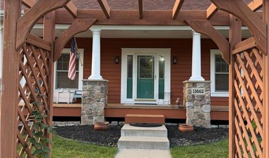 11662 Laketowne Vw, Albertville, MN 55301 - 3 Beds, 3 Bath