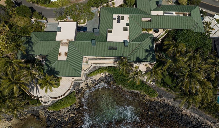 4324 Kaikoo Pl, Honolulu, HI 96816 - 5 Beds, 9 Bath