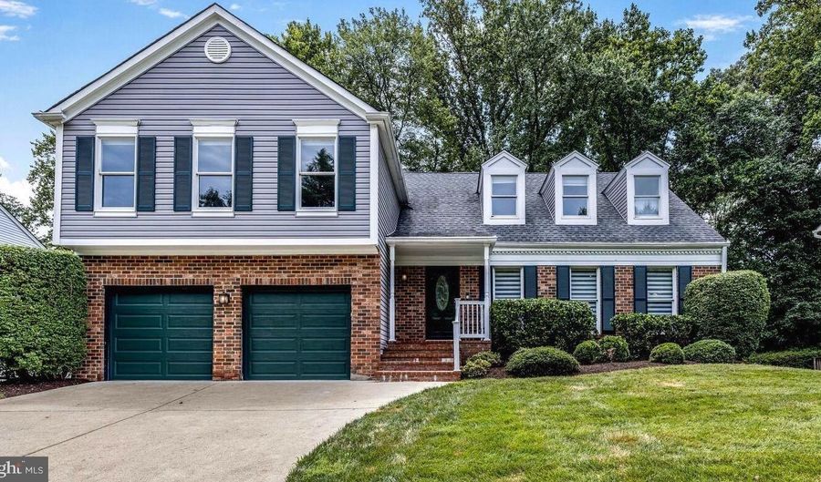 1128 HALESWORTH Dr, Rockville, MD 20854 - 5 Beds, 4 Bath