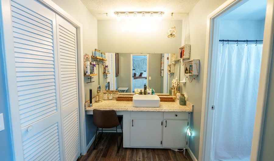 2623 Hatch N Pkwy, Baxley, GA 31513 - 3 Beds, 3 Bath