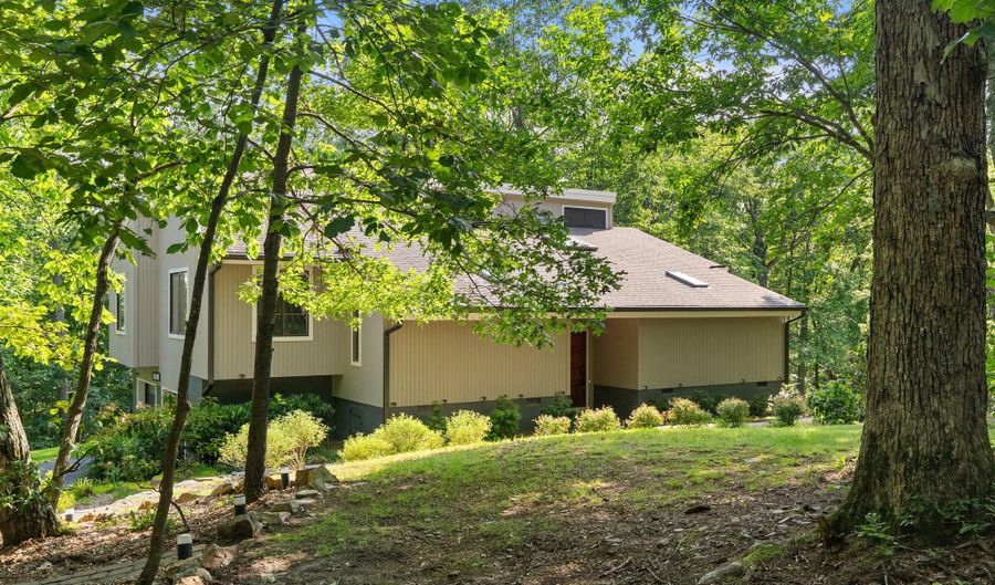 39368 LONGHILL Ln, Aldie, VA 20105 - 4 Beds, 3 Bath