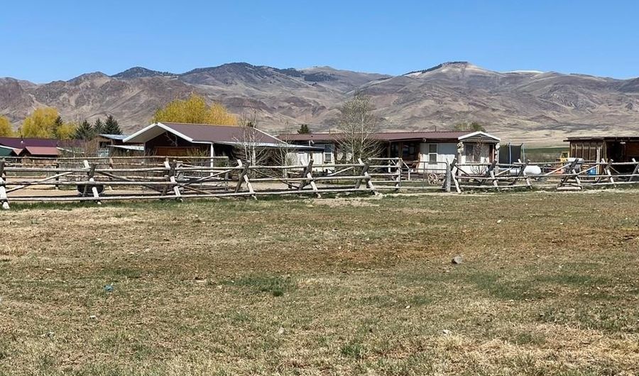 609 Bluebird Ln, Challis, ID 83226 - 2 Beds, 2 Bath