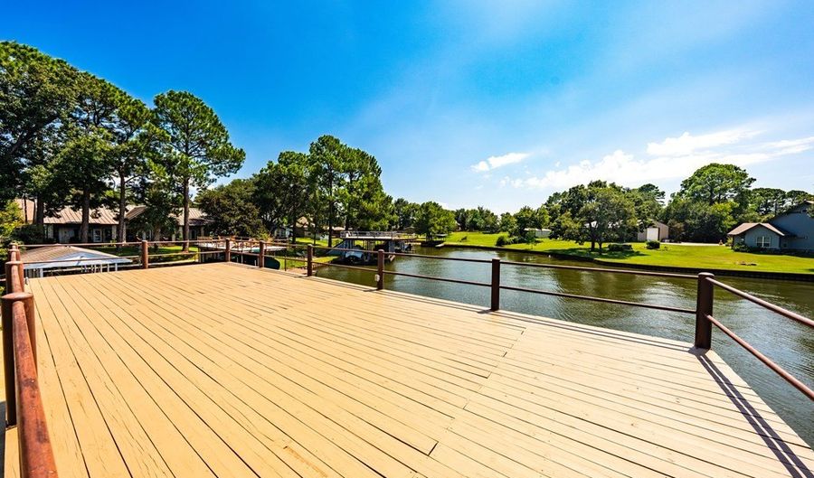 2621 Driftwood Dr, Tool, TX 75143 - 5 Beds, 4 Bath