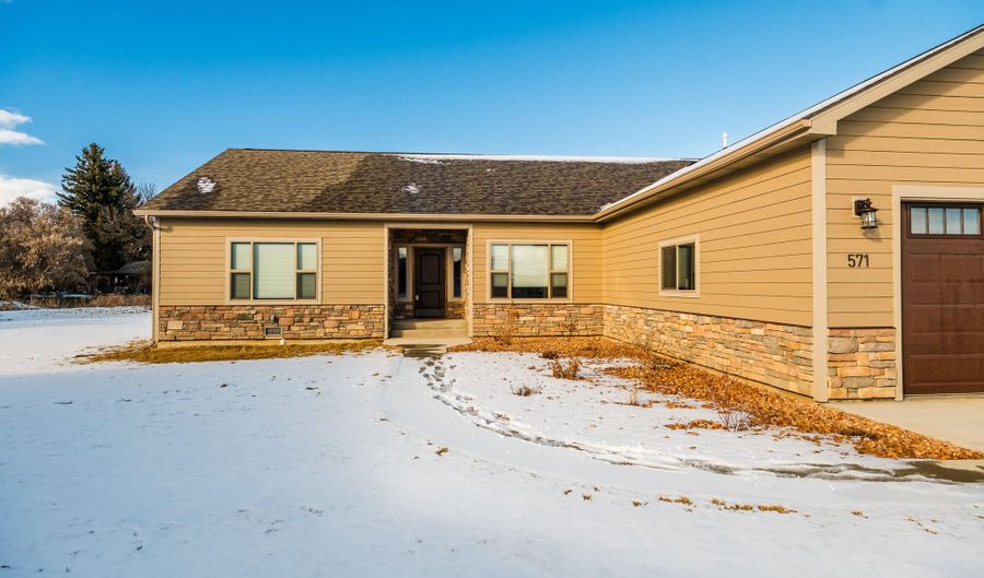 571 Riverstone Dr, Ranchester, WY 82839 - 3 Beds, 2 Bath