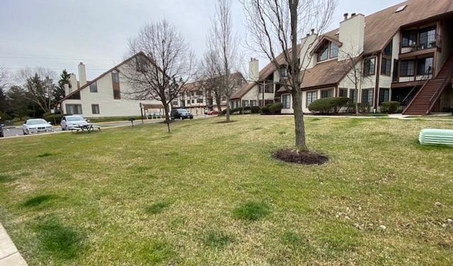 6004- D CURTIER Dr D, Alexandria, VA 22310 - 2 Beds, 1 Bath