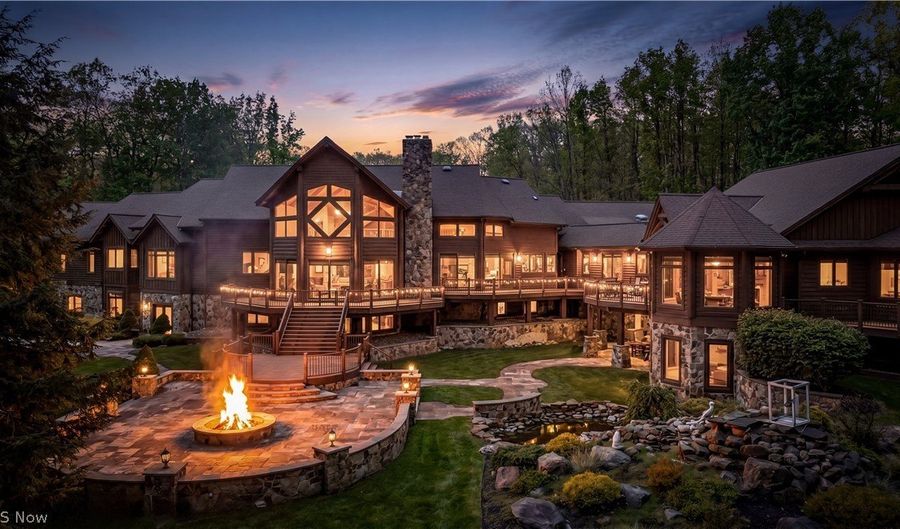 805 Cascades Dr, Aurora, OH 44202 - 6 Beds, 10 Bath