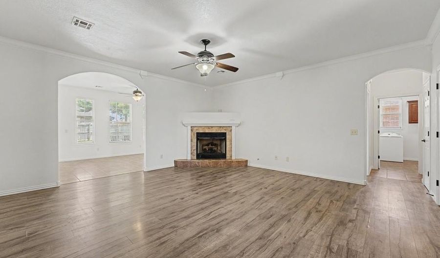 1809 SW Elington St, Bentonville, AR 72713 - 3 Beds, 2 Bath