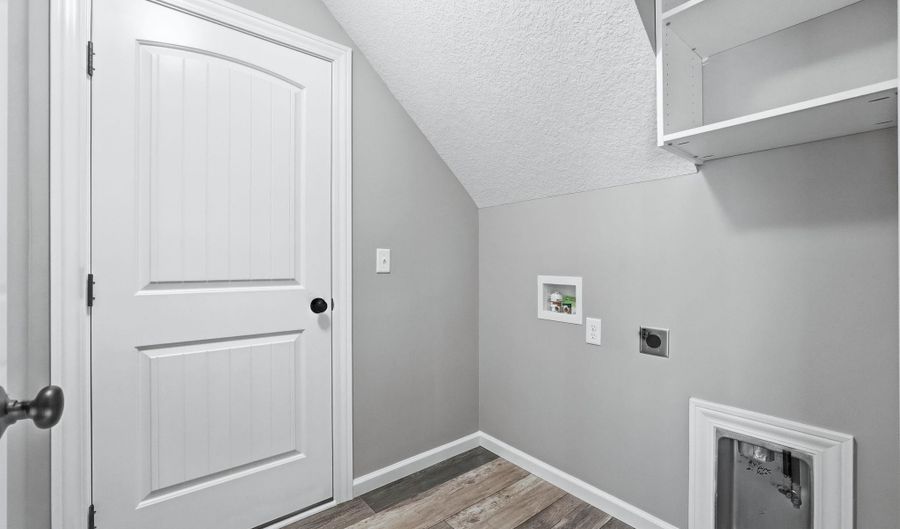 18738 Eisley Cv, Auburn, IN 46706 - 4 Beds, 3 Bath