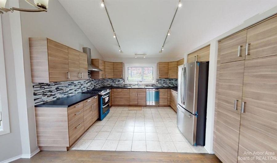 1280 Sunset Rd, Ann Arbor, MI 48103 - 4 Beds, 3 Bath
