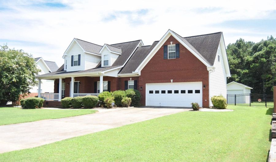 103 LIBERTY Ln, Anniston, AL 36207 - 3 Beds, 3 Bath