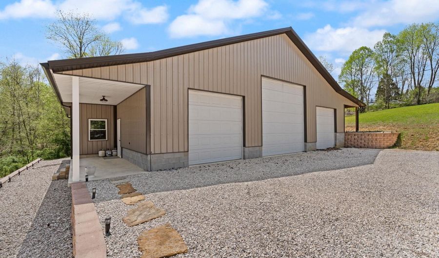 3008 Chigger Ridge Rd 395,396, Birdseye, IN 47513 - 2 Beds, 2 Bath