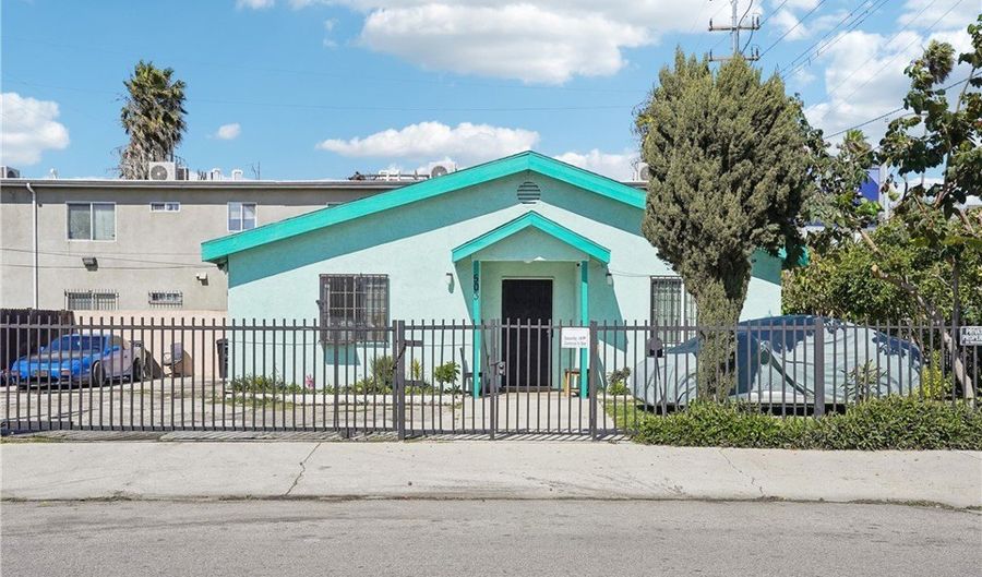 503 W 79th St, Los Angeles, CA 90044 - 6 Beds, 4 Bath