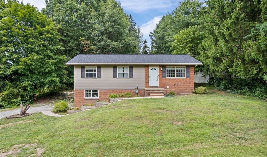 341 Abbyshire Rd, Akron, OH 44319 - 3 Beds, 2 Bath