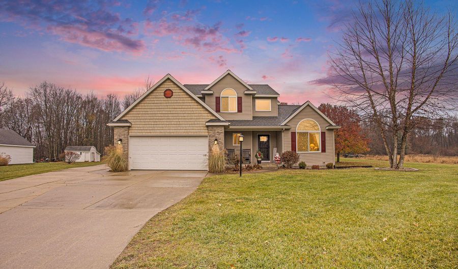 8331 Prairie View Ln SE, Alto, MI 49302 - 4 Beds, 4 Bath