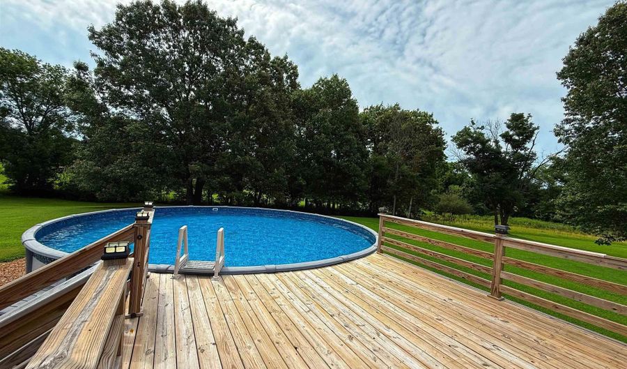 70 Gates Ln, Batesville, AR 72501 - 4 Beds, 3 Bath