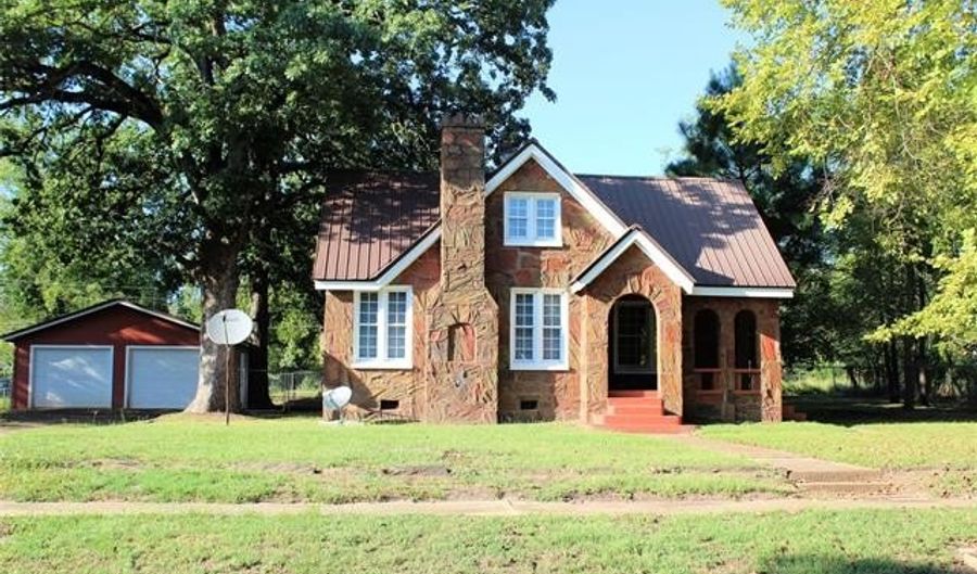 507 NE 4th St, Antlers, OK 74523 - 3 Beds, 2 Bath