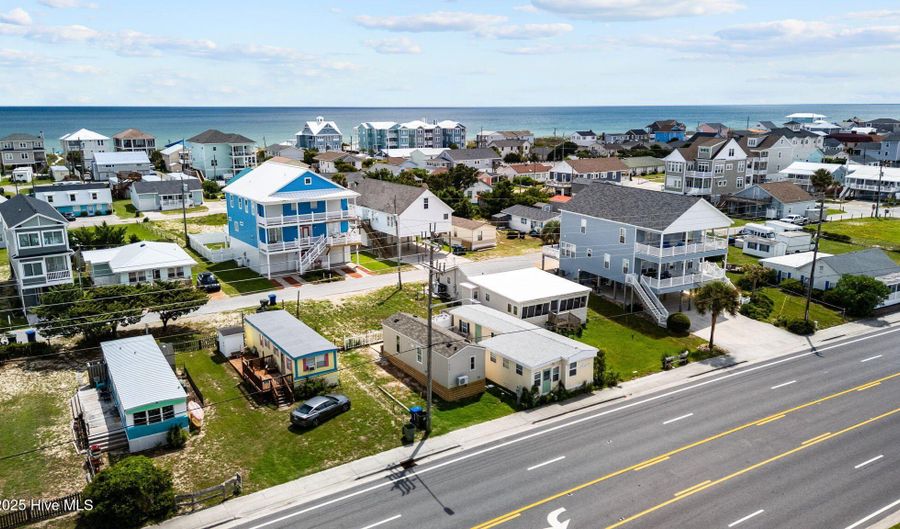 514 E Ft Macon Rd, Atlantic Beach, NC 28512 - 1 Beds, 1 Bath