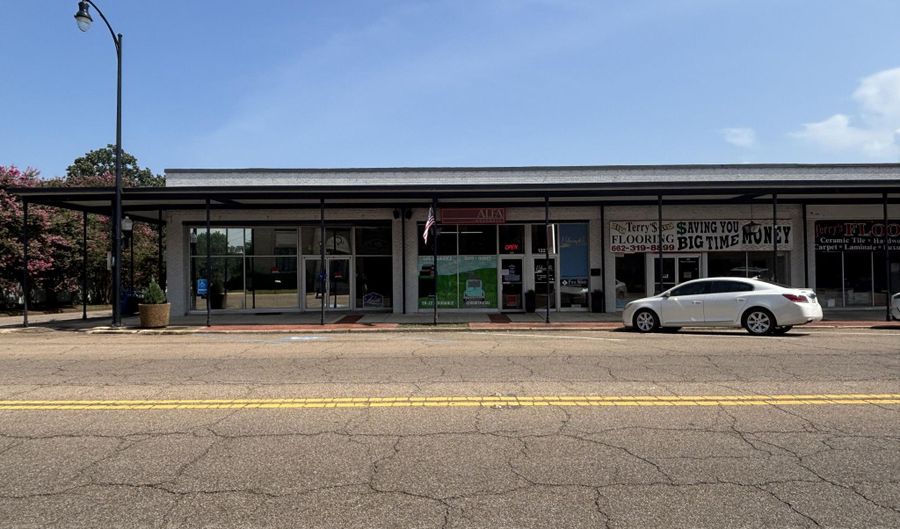 118 W Commerce St, Aberdeen, MS 39730 - 0 Beds, 0 Bath