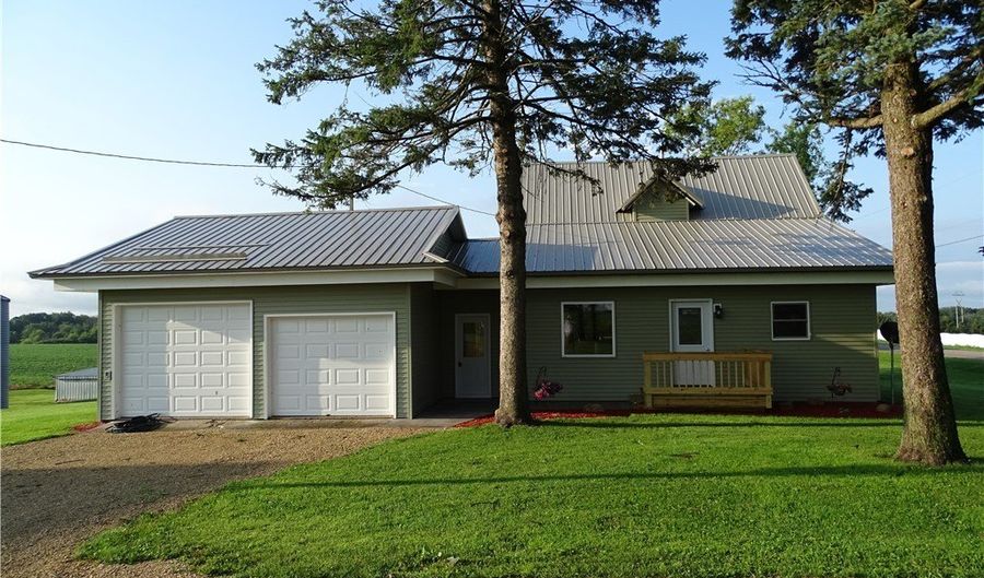 W9393 US Highway 10, Arkansaw, WI 54721 - 3 Beds, 2 Bath