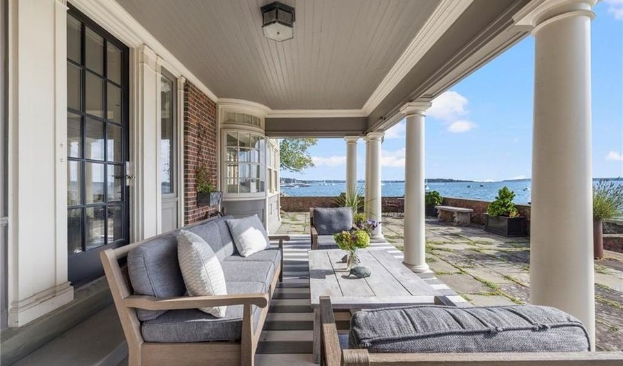 221 Hope St 2, Bristol, RI 02809 - 2 Beds, 2 Bath
