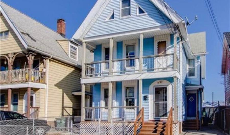 36 Lee Ave, Bridgeport, CT 06605 - 7 Beds, 3 Bath