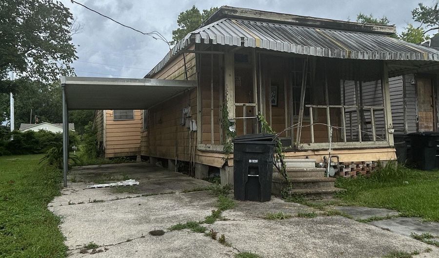 921 Napoleon St, Baton Rouge, LA 70802 - 0 Beds, 0 Bath