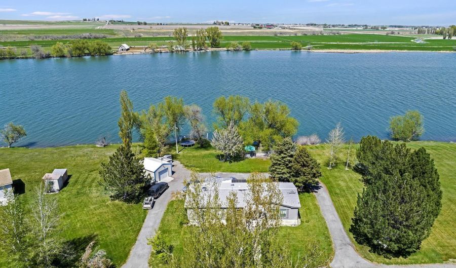 392 W 90 N, Burley, ID 83318 - 3 Beds, 2 Bath