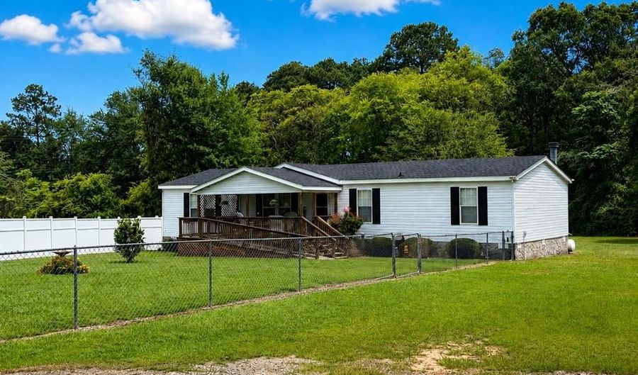 6111 Ruben Ln, Albany, GA 31705 - 3 Beds, 2 Bath