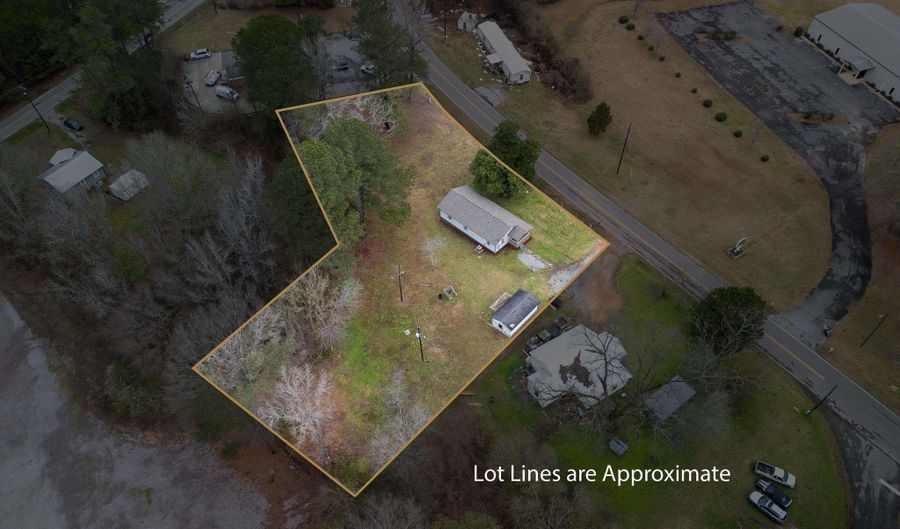 7329 JOHNS Rd, Adger, AL 35006 - 2 Beds, 1 Bath