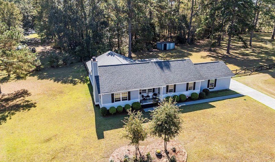 4506 Chateau Dr, Albany, GA 31721 - 3 Beds, 2 Bath