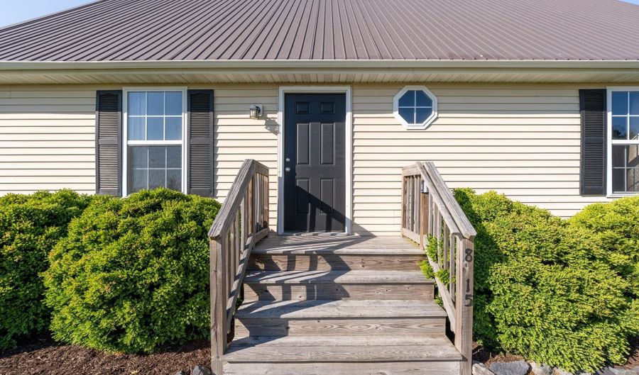 8715 OLD OCEAN CITY Rd, Berlin, MD 21811 - 4 Beds, 2 Bath