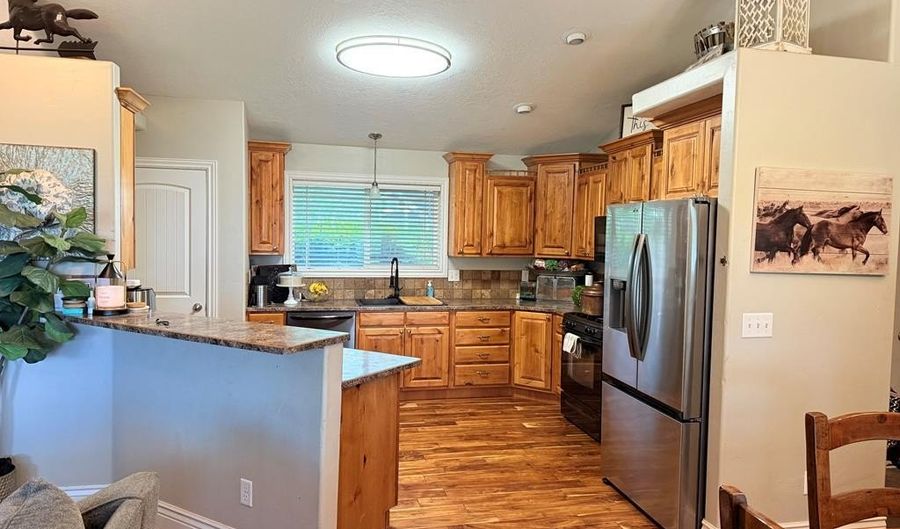169 W 265 N, Blackfoot, ID 83221 - 3 Beds, 3 Bath