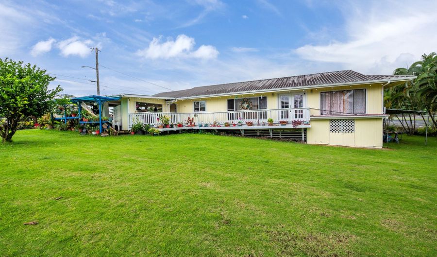 2692 WAIANUHEA Way, Hilo, HI 96720 - 2 Beds, 3 Bath