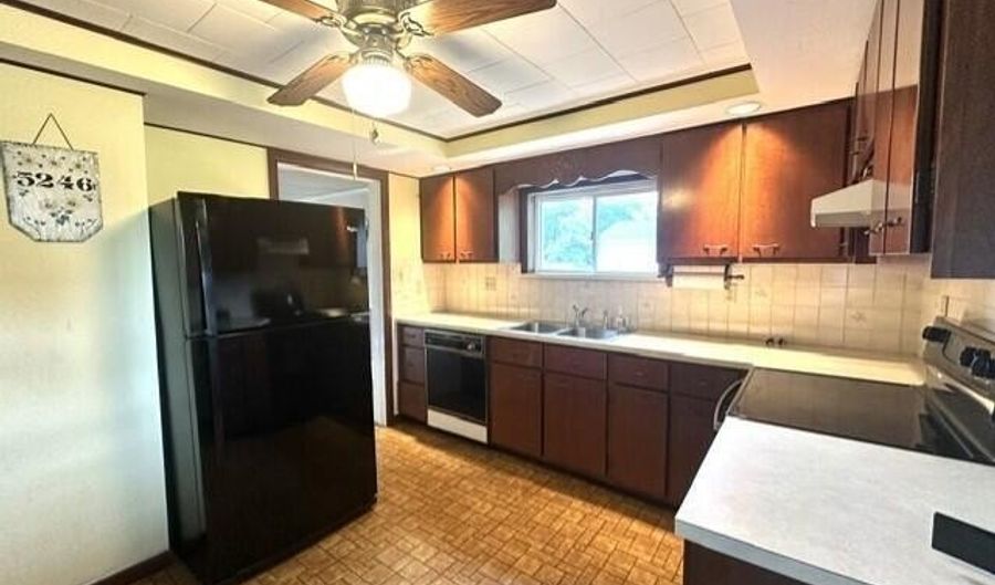 5246 Kissell Ave, Altoona, PA 16601 - 4 Beds, 1 Bath