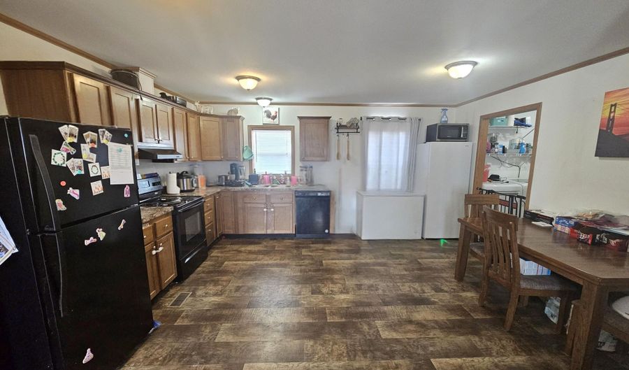 11028 422nd Ave, Britton, SD 57430 - 3 Beds, 2 Bath