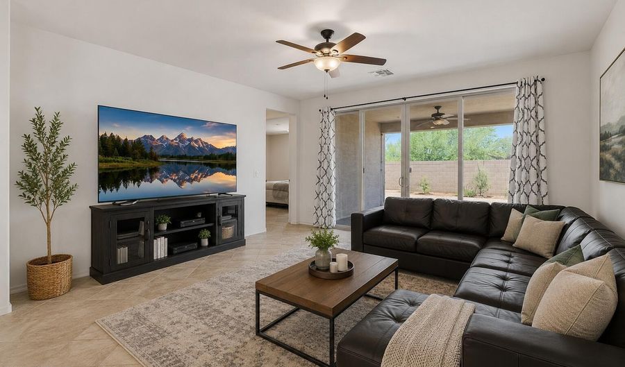 724 S 9TH St, Avondale, AZ 85323 - 4 Beds, 2 Bath