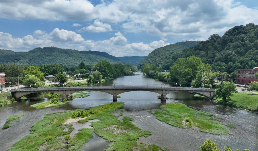 342 S Monroe St, Alderson, WV 24910 - 0 Beds, 2 Bath