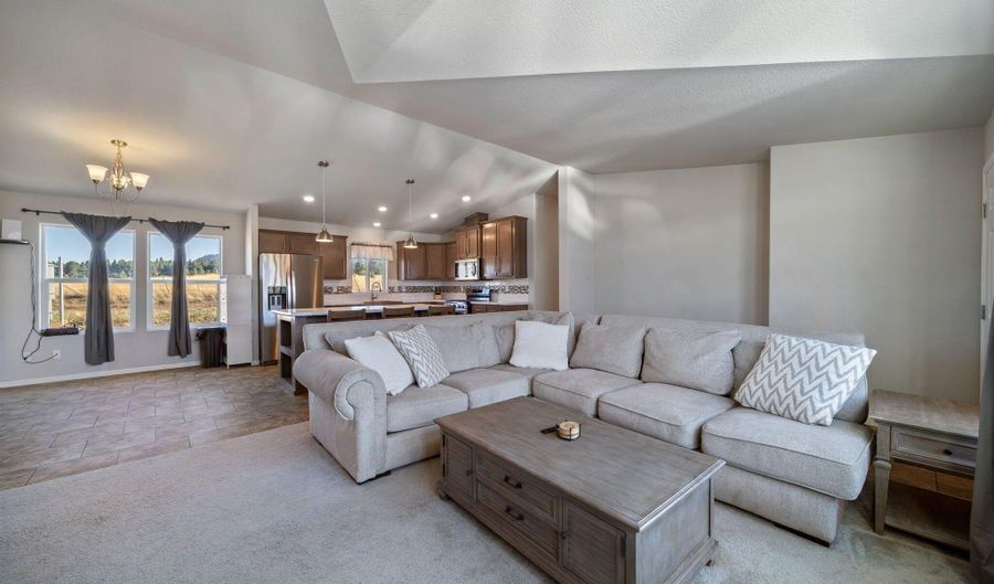 53 Co Rd 2092, Alpine, AZ 85920 - 3 Beds, 2 Bath