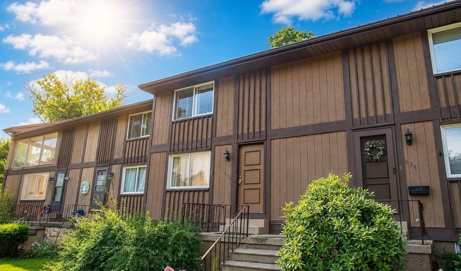 633 S Terrace Dr, Altoona, PA 16602 - 2 Beds, 2 Bath